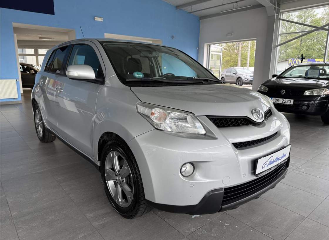 Toyota - Urban Cruiser