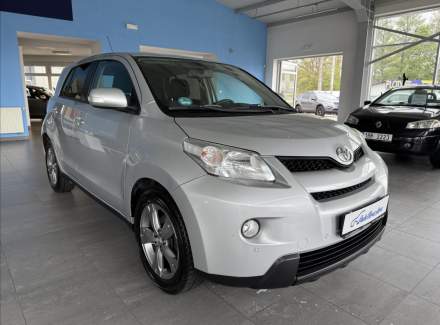 Toyota - Urban Cruiser