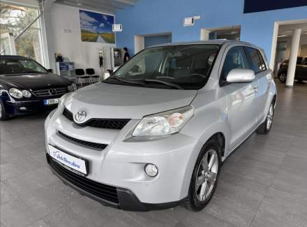 Toyota - Urban Cruiser