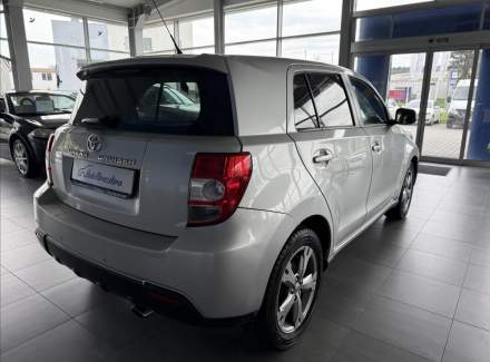 Toyota - Urban Cruiser