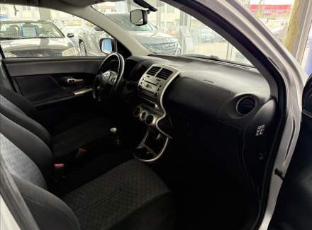 Toyota - Urban Cruiser