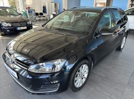 Volkswagen - Golf