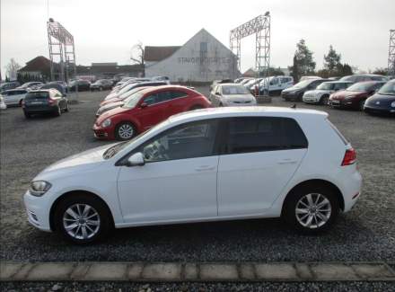 Volkswagen - Golf