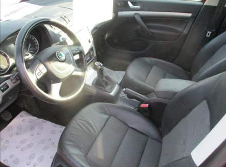 Škoda - Octavia