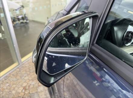 Mercedes-Benz - V-class