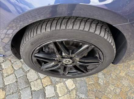 Mercedes-Benz - V-class