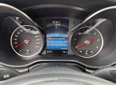 Mercedes-Benz - V-class