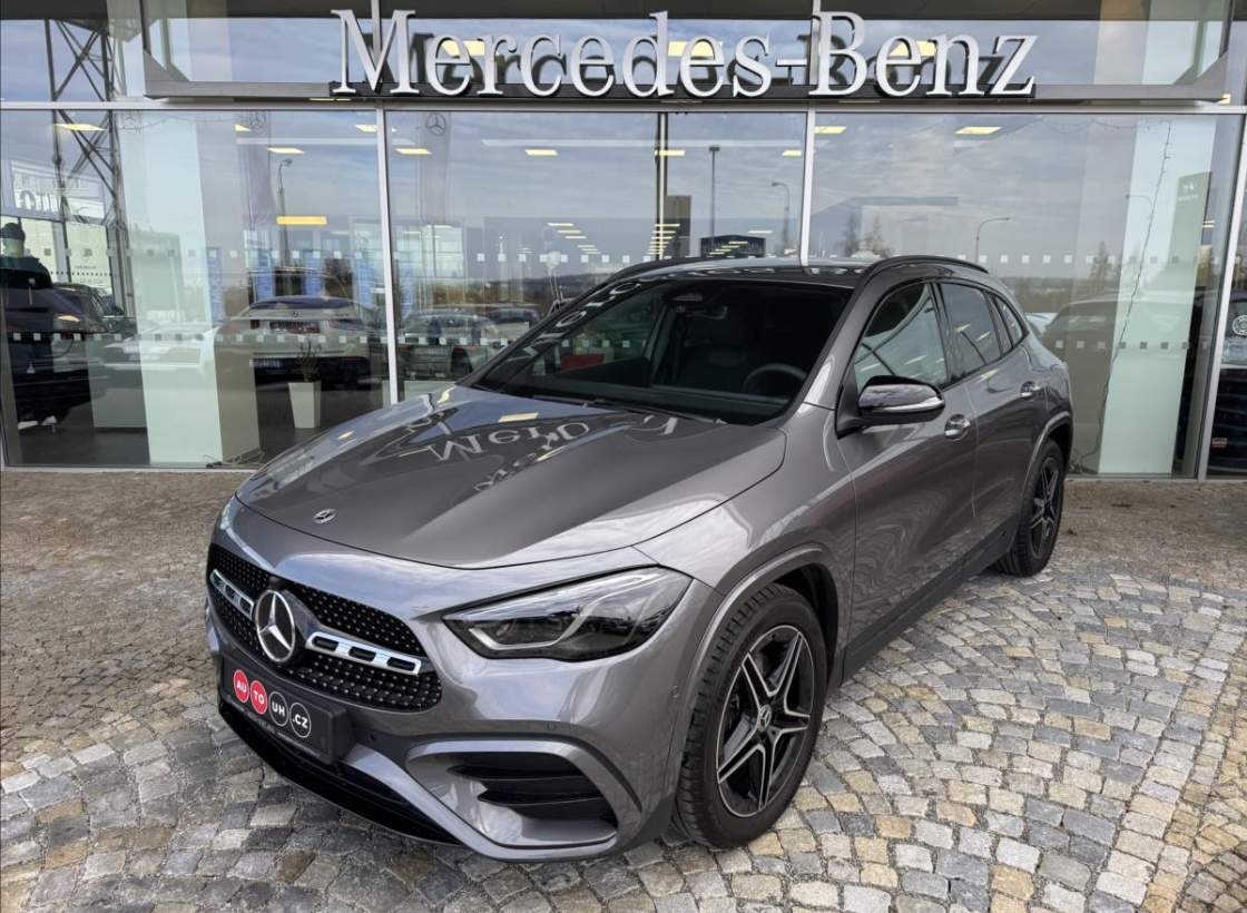 Mercedes-Benz - GLA