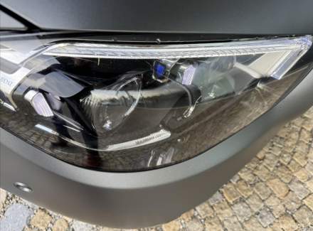 Mercedes-Benz - E-class