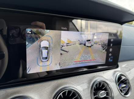 Mercedes-Benz - E-class