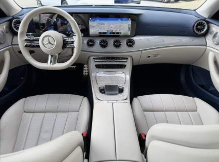 Mercedes-Benz - E-class