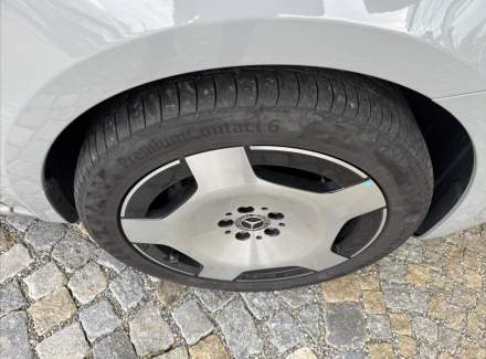 Mercedes-Benz - V-class