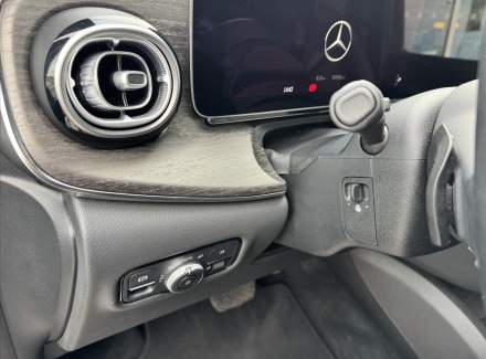 Mercedes-Benz - V-class