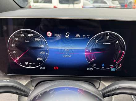 Mercedes-Benz - V-class