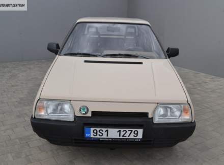 Škoda - Favorit