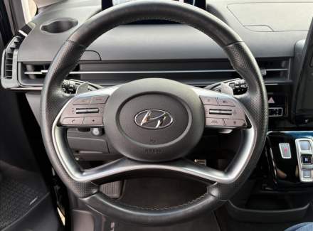 Hyundai - Staria