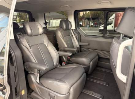 Hyundai - Staria