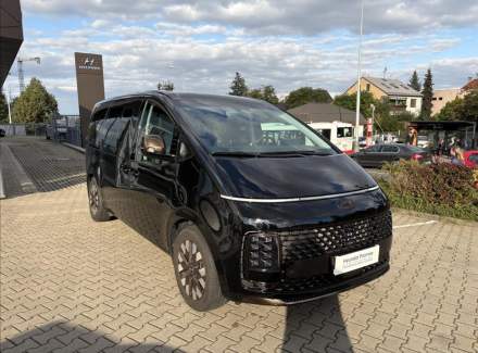 Hyundai - Staria