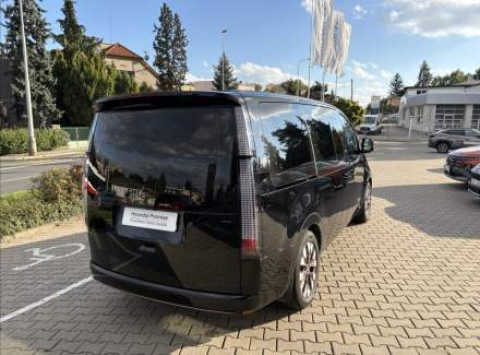 Hyundai - Staria