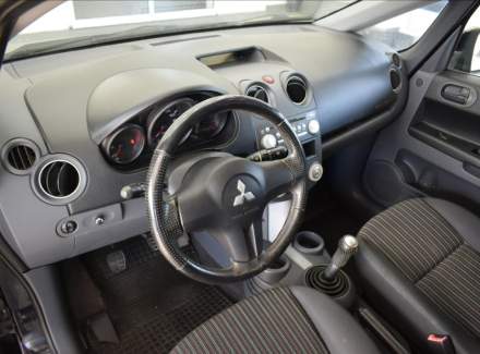 Mitsubishi - Colt