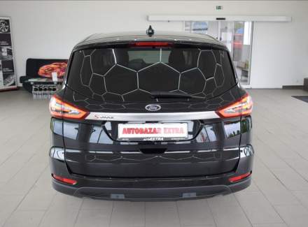 Ford - S-MAX
