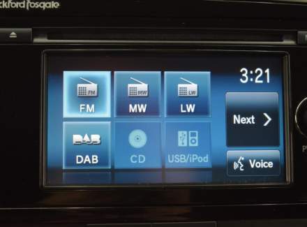 Mitsubishi - Outlander