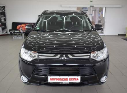 Mitsubishi - Outlander