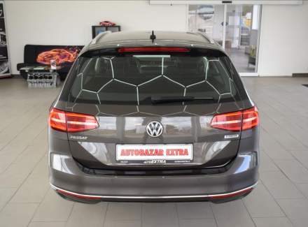 Volkswagen - Passat