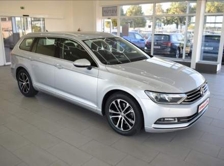 Volkswagen - Passat