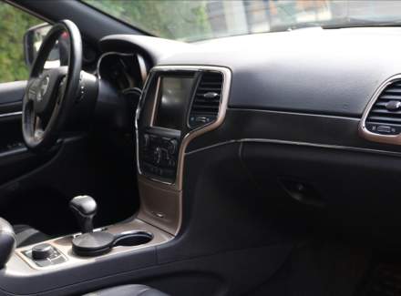 Jeep - Grand Cherokee