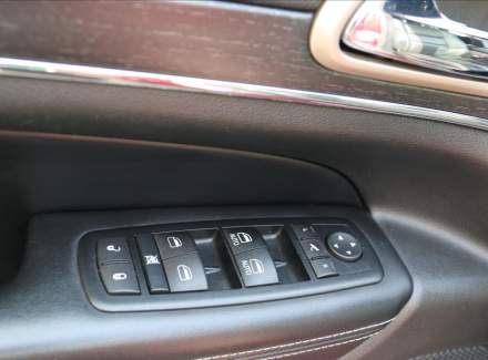 Jeep - Grand Cherokee