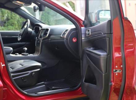 Jeep - Grand Cherokee