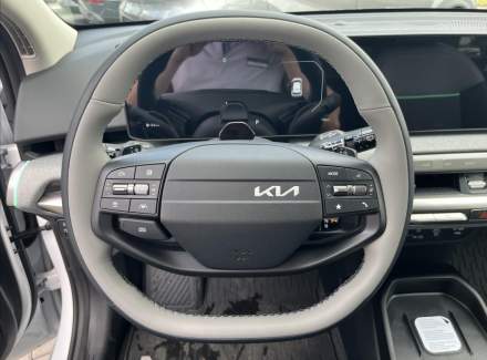 Kia - EV4