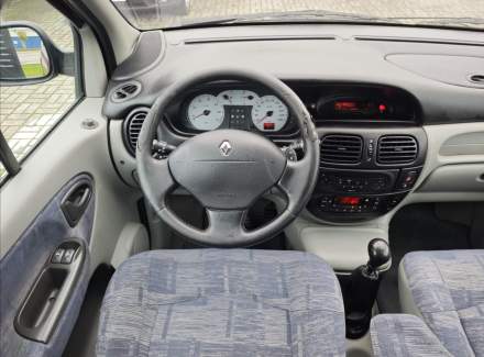 Renault - Scenic