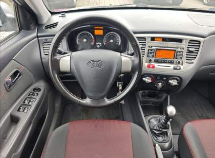 Kia - Rio