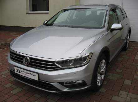 Volkswagen - Passat