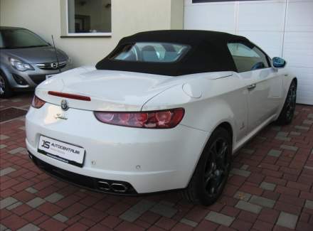 Alfa Romeo - Spider