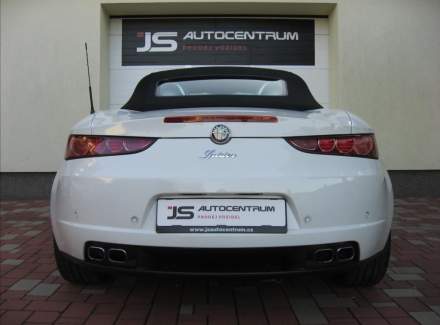 Alfa Romeo - Spider