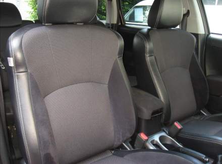 Mitsubishi - Outlander