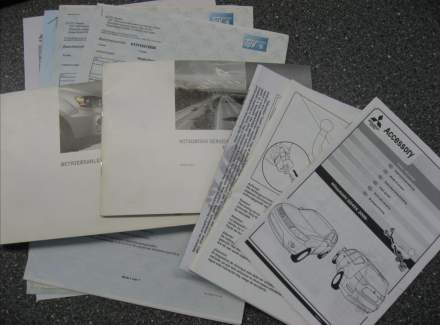 Mitsubishi - Outlander