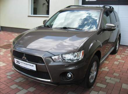 Mitsubishi - Outlander
