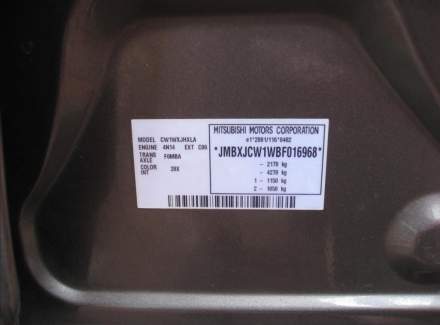 Mitsubishi - Outlander