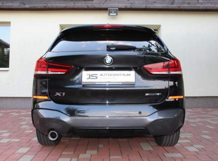 BMW - X1