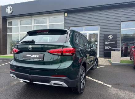 MG - ZS
