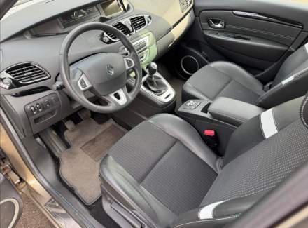 Renault - Scenic