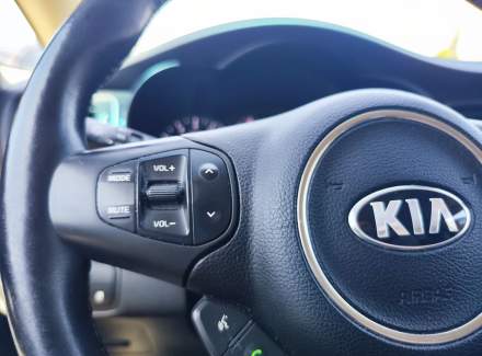 Kia - Carens