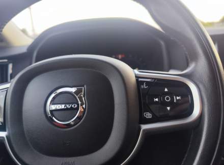 Volvo - V90