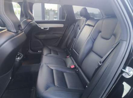 Volvo - V90