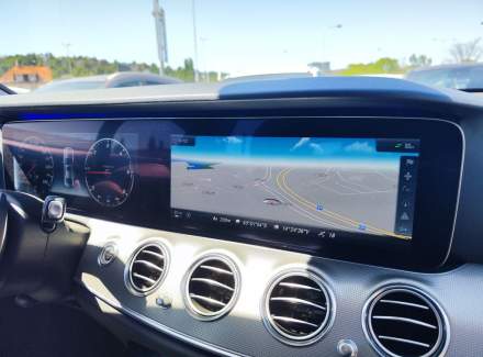 Mercedes-Benz - E-class