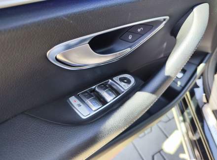 Mercedes-Benz - E-class